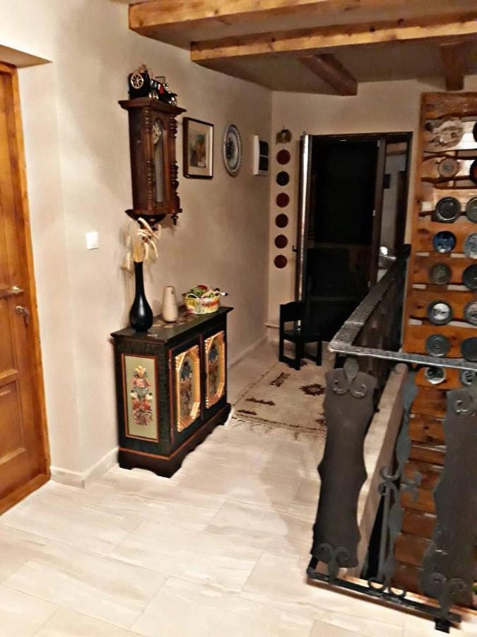La Curtea Veche Apartment Lapus Екстериор снимка