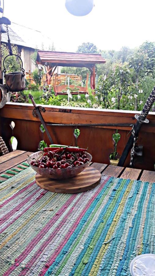 La Curtea Veche Apartment Lapus Екстериор снимка