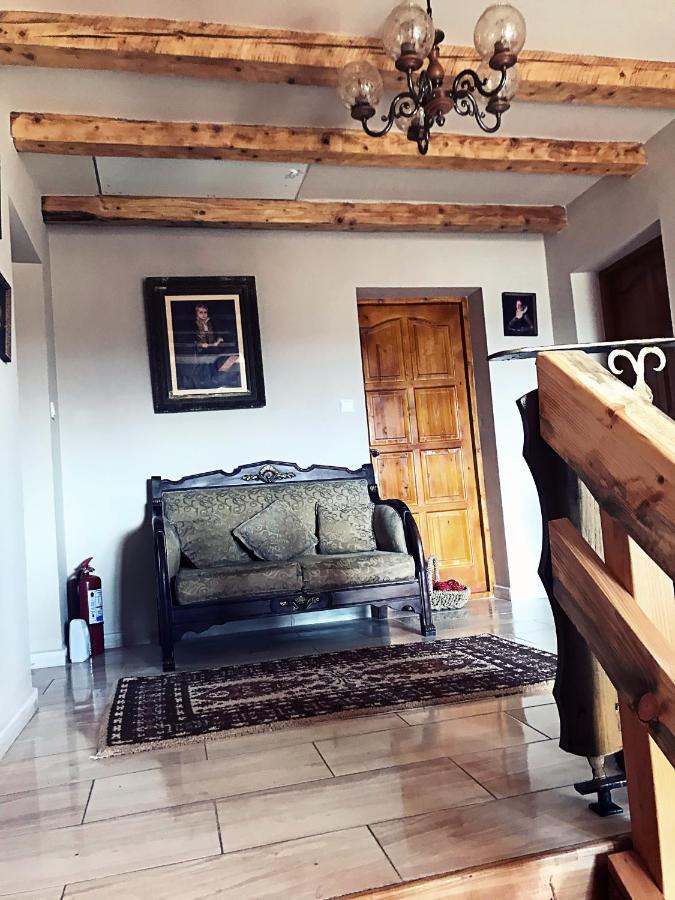 La Curtea Veche Apartment Lapus Екстериор снимка